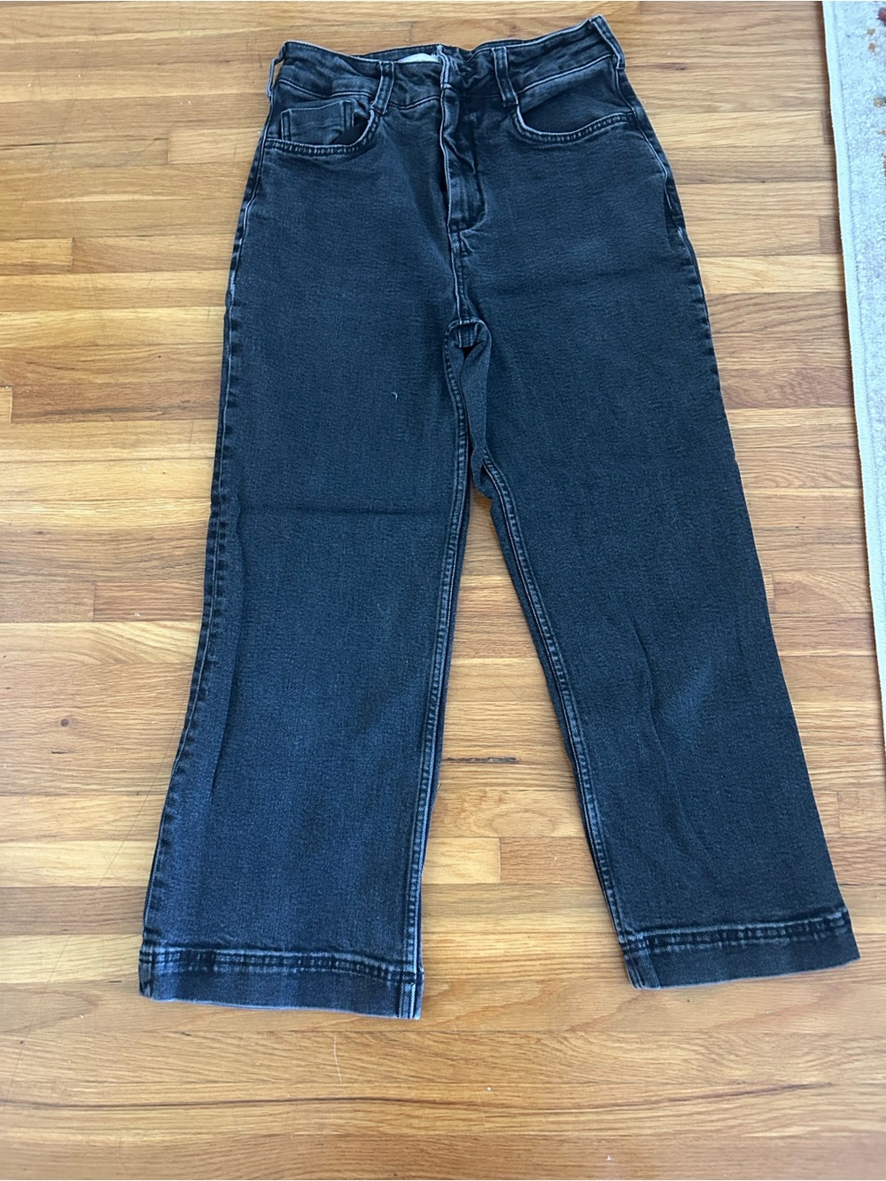 Pilcro Black Ankle Crop Jeans